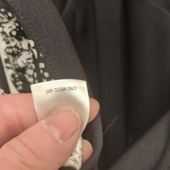 Stunning Halter Dress with Floral Design - Picture 11 of 13